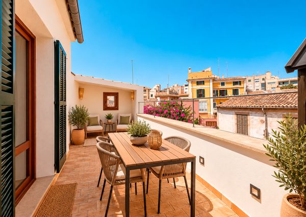 Apartamento con terrazas, 3 dormitorios, 2 baños, ascensor, garaje, Paseo del Borne, Palma.
