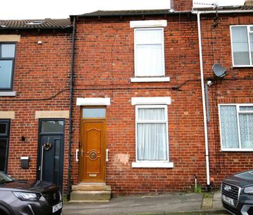 2 bedroom terraced house to rent - Photo 2