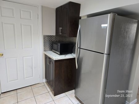 For Lease - 122 Kitchener Road, Toronto, Ontario - Photo 2