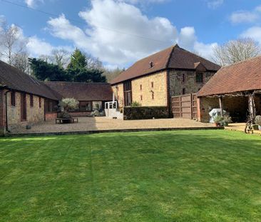 4 bedroom detached house to rent - Photo 1