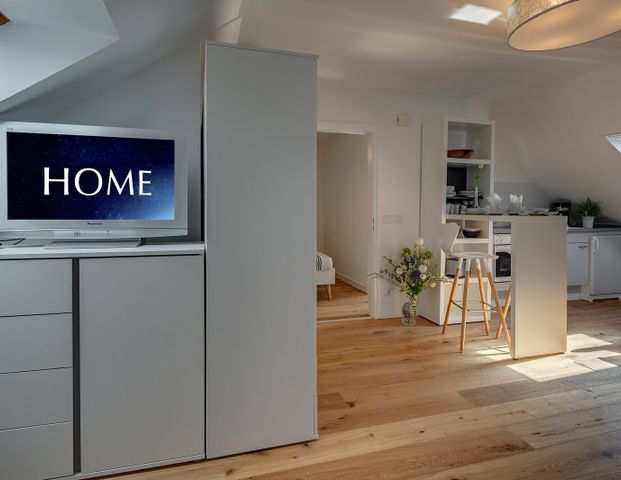 Cozy 2-room attic apartment for rent in Obermenzing - Foto 1