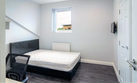 Spa Road, Preston - Photo 4