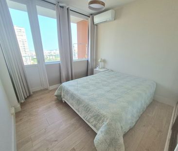 Location Appartement 2 pièces 41m² MARSEILLE 9ème - Photo 2