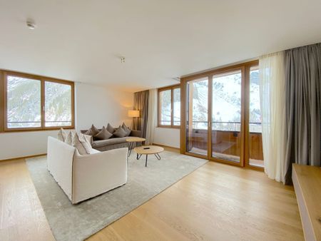 Geräumige Familienwohnung mit Hotel-Service und Bergblick - Photo 2