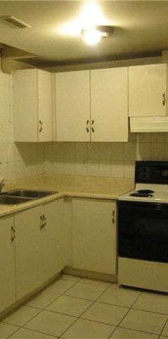 For Lease - 33 Kingsplate Crescent, Toronto, Ontario - Photo 1