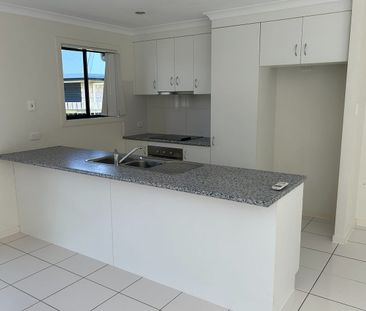 FOUR BEDROOM SPACIOUS FAMILY HOME IN QUIET LOCATION - Photo 5