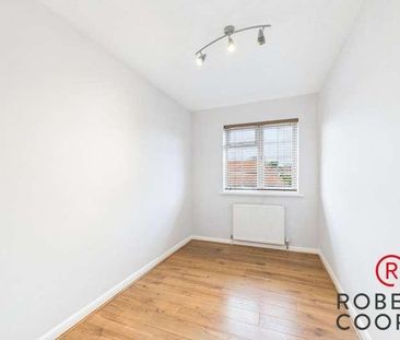 Southfield Park, Harrow, HA2 - Photo 3