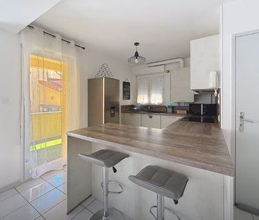 appartement 82m2, terrasse, 3 chambres, place de parking - Photo 4