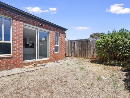 Stylish Living in Weir Views - Photo 5