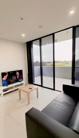 126 Banks Avenue, Sydney - Photo 3