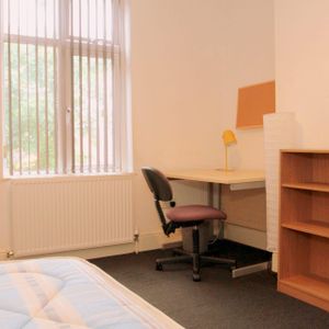 Queens Road (2 bed) - Photo 2