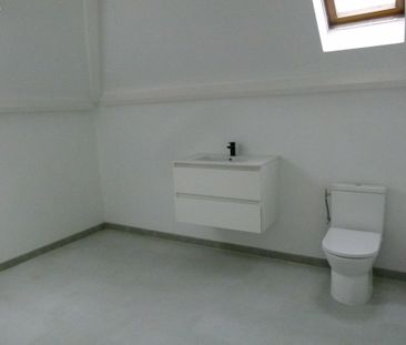 entrée, cuisine, séjour, salle d'eau 4 chambres, salle d'eau, 2 WC.... - Photo 5