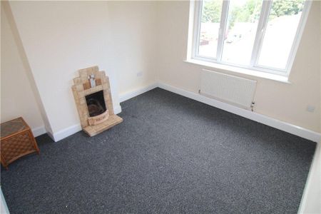 3 bedroom semi-detached house to rent - Photo 3