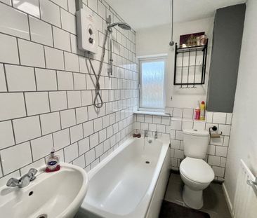 Hambling Close - Photo 1