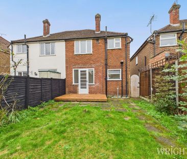 3 bedroom Semi-detached House - Crawford Road, Hatfield - Photo 6