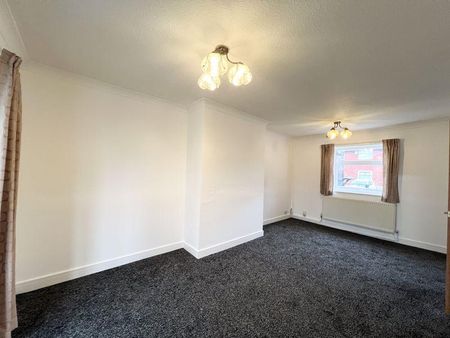 3 bedroom apartment to rent - Photo 4