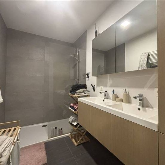 Appartement te huur - Photo 1