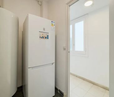 Carrer del Rosselló, Barcelona, Catalonia 08008 - Photo 5