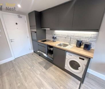 Studio to rent - Photo 2