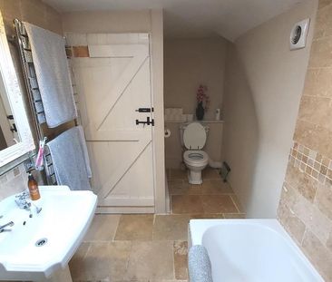 2 bedroom cottage to rent - Photo 3