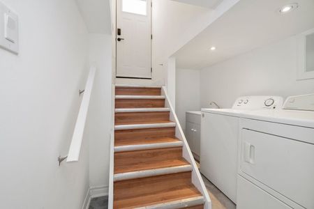 For Lease - 709 Willard Avenue Unit# Lower, Toronto, Ontario - Photo 2