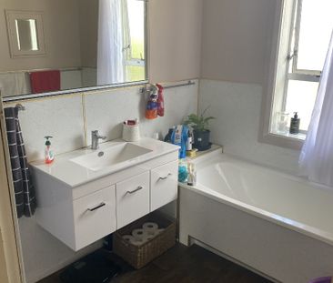 330 Mangorei Road, Merrilands - Photo 6