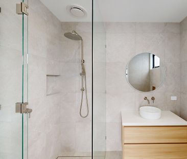 4 Bedroom Wonder! - Photo 5