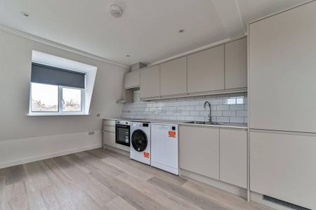 3 bedroom maisonette to rent - Photo 4