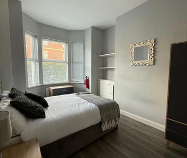 Room's To Let, 68 Tates Avenue, Belfast, BT9 7BY - Photo 2