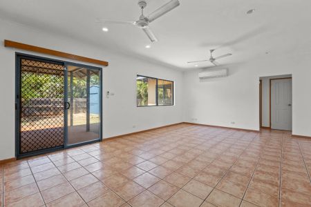 Available until mid January 2026 - Photo 4