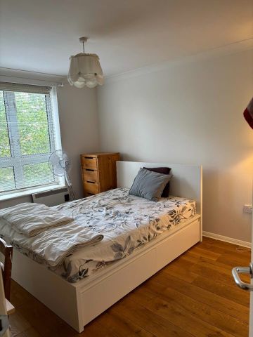 1 Bed Flat, Horseferry Road, E14 - Photo 4