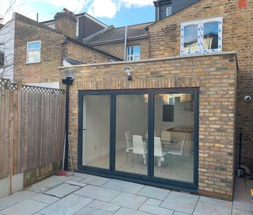 Room in a Shared House, Friern Road, SE22 - Photo 4