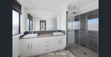 Luxury Living with Solar Power – A Stunning 5-Bedroom Home - Photo 3