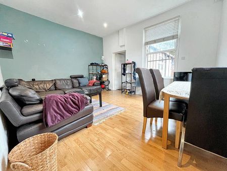 5 bedroom house to rent - Photo 2