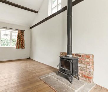 2 bedroom barn to rent - Photo 1