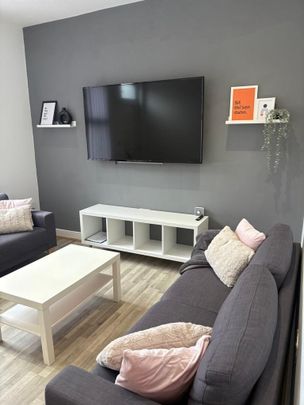 4 bedroom house to rent - Photo 1