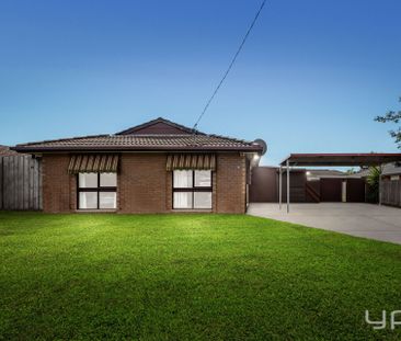 8 Bower Drive, Werribee - Photo 1