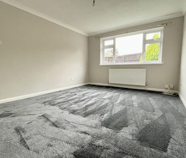 2 bedroom maisonette to rent - Photo 4