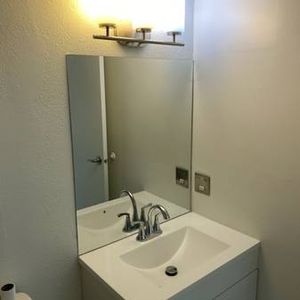 Newly Renovated Two Bedroom Suite for Rent - Photo 2