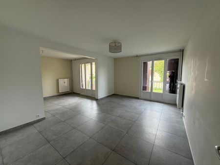Location Appartement 5 pièces 95m² BOURG LES VALENCE 26500 - Photo 4