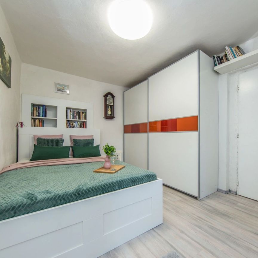 Pronájem bytu 2+1 • 50 m² bez realitkySlivenecká, Praha - Hlubočepy - Photo 1