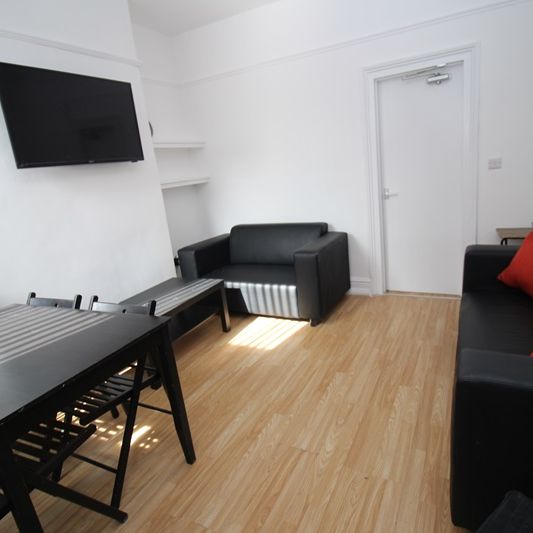 32 Foster Street - Photo 1