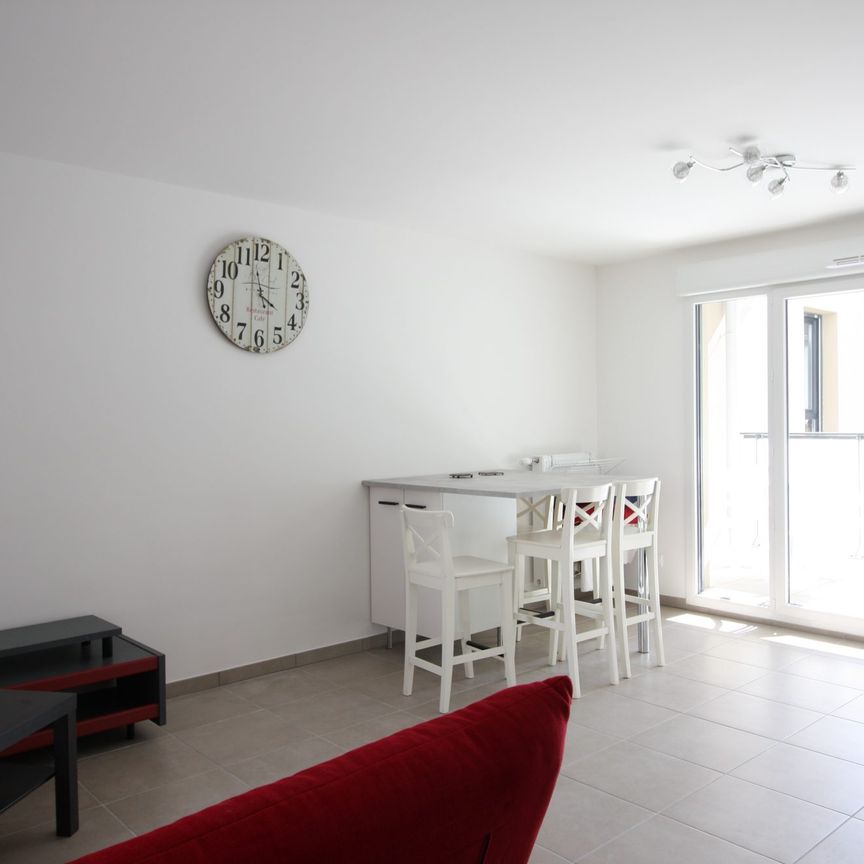 Location Appartement 4 pièces 80m² VILLEURBANNE 69100 - Photo 1