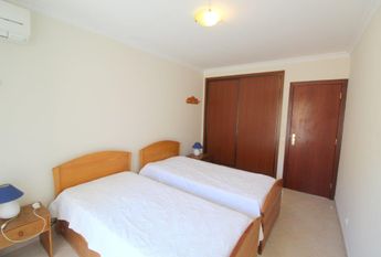 Apartamento T2, para arrendamento anual, próximo da praia em Albufeira, Algarve