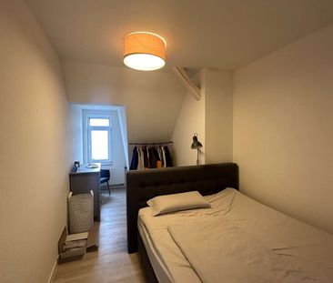 Moderne DG-Wohnung mit Balkon! - Foto 6