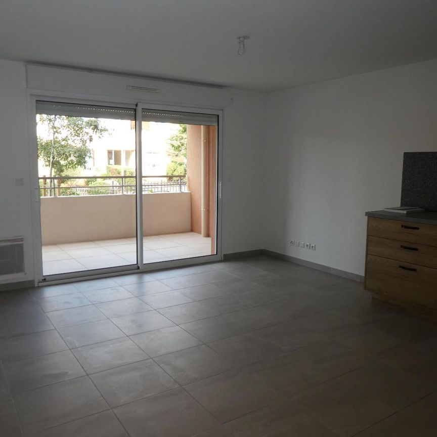 Location Appartement 2 pièces 46m² PUGET SUR ARGENS 83480 - Photo 1