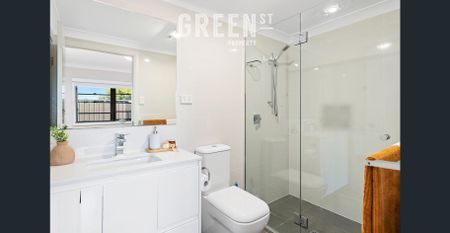 Modern 3 Bedroom Townhouse - Photo 4