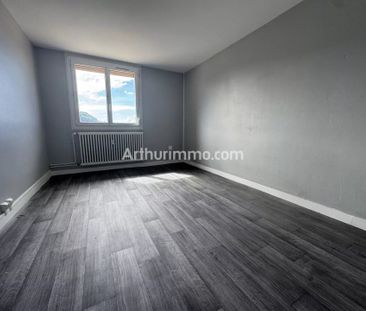Location Appartement 3 pièces 68 m2 à Lons-le-Saunier - Photo 3