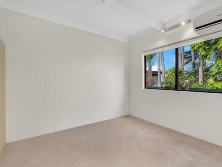 CHARMING TWO BEDROOM TOWNHOUSE ON CITY FRINGE - Photo 4