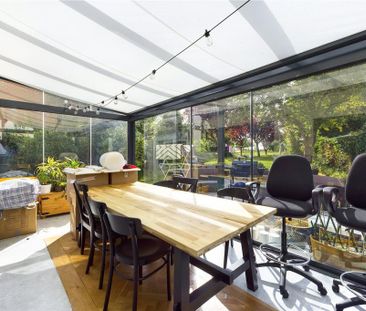 4 bedroom detached house to rent - Photo 3